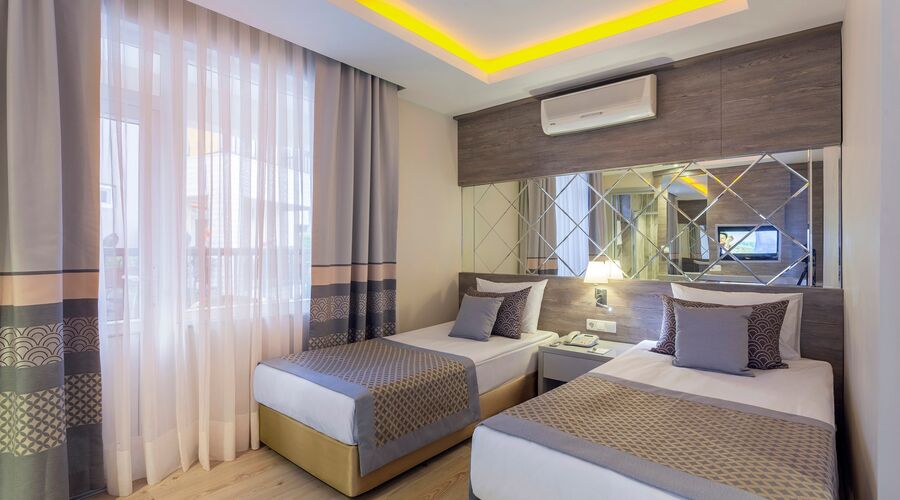 Hotel Turan Prince