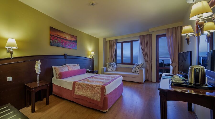 Selge Beach Resort & Spa