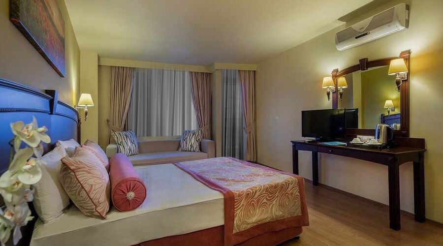 Selge Beach Resort & Spa