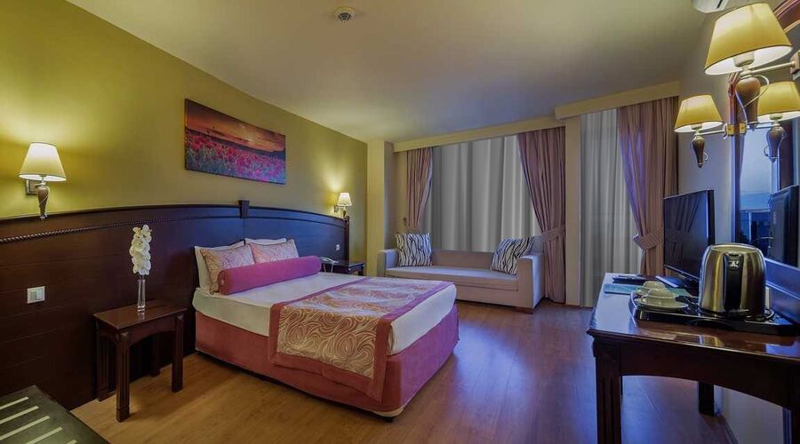 Selge Beach Resort & Spa