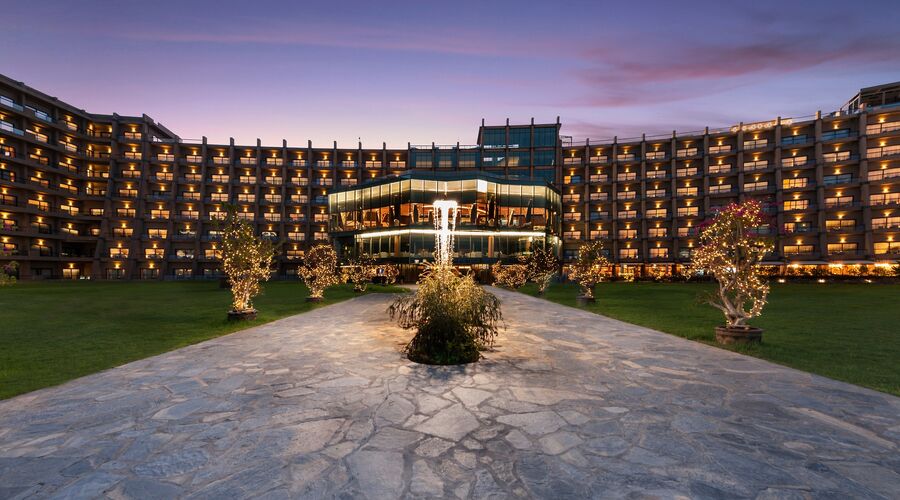 Nuhun Gemisi Deluxe Hotel & Casino