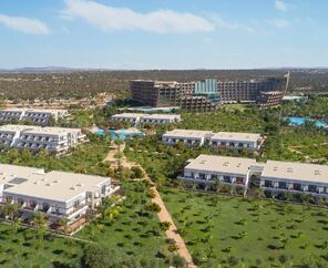 Nuhun Gemisi Deluxe Hotel & Casino