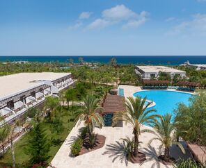Nuhun Gemisi Deluxe Hotel & Casino