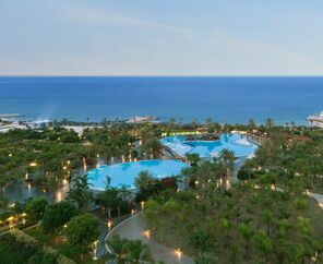 Nuhun Gemisi Deluxe Hotel & Casino