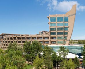 Nuhun Gemisi Deluxe Hotel & Casino