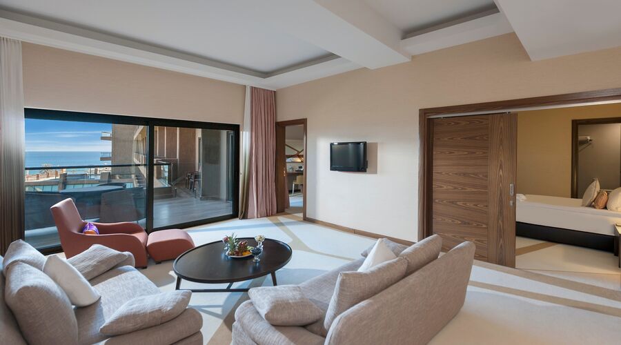 Nuhun Gemisi Deluxe Hotel & Casino
