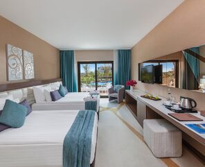 Nuhun Gemisi Deluxe Hotel & Casino