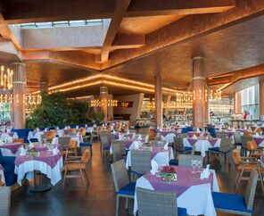 Nuhun Gemisi Deluxe Hotel & Casino