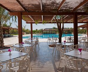 Nuhun Gemisi Deluxe Hotel & Casino