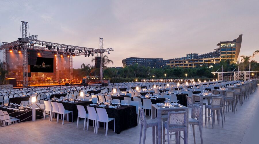 Nuhun Gemisi Deluxe Hotel & Casino