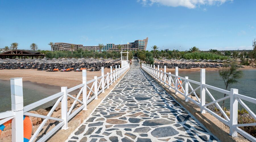 Nuhun Gemisi Deluxe Hotel & Casino