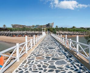 Nuhun Gemisi Deluxe Hotel & Casino