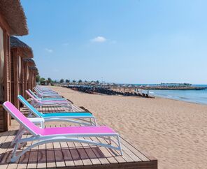 Nuhun Gemisi Deluxe Hotel & Casino