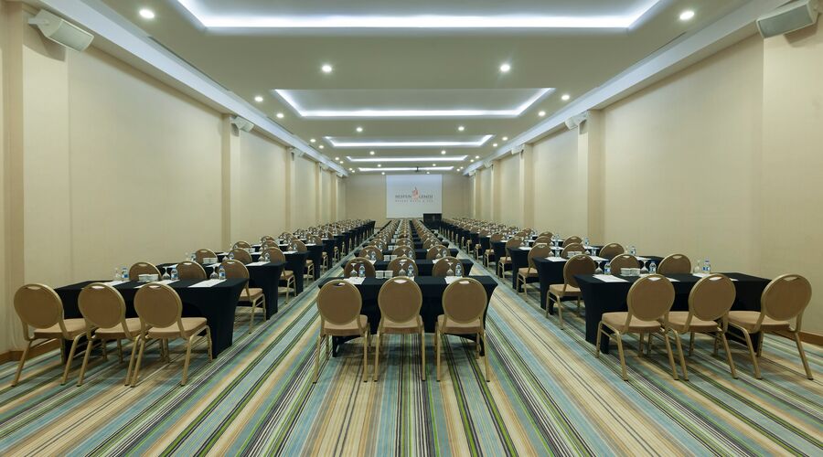Nuhun Gemisi Deluxe Hotel & Casino