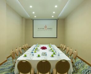 Nuhun Gemisi Deluxe Hotel & Casino