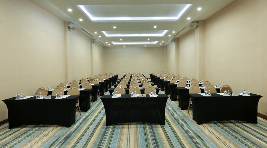 Nuhun Gemisi Deluxe Hotel & Casino