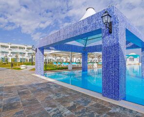 Limak Cyprus Deluxe Hotel
