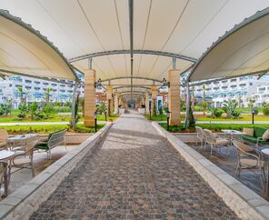 Limak Cyprus Deluxe Hotel