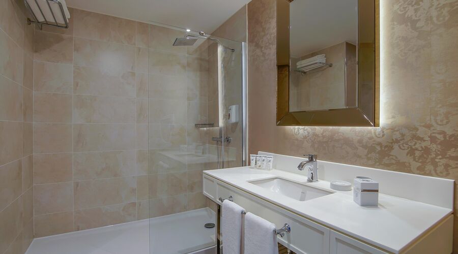 Limak Cyprus Deluxe Hotel