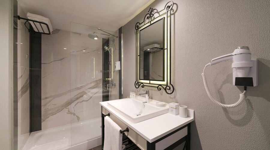 Limak Cyprus Deluxe Hotel