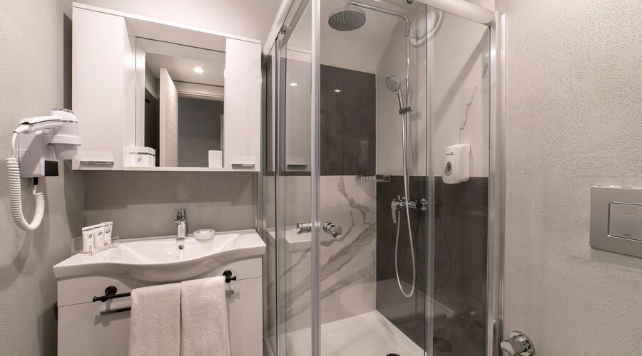 Limak Cyprus Deluxe Hotel