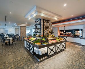 Limak Cyprus Deluxe Hotel