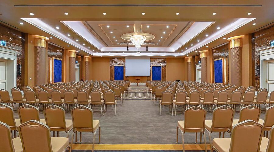 Limak Cyprus Deluxe Hotel
