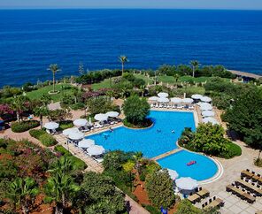 Merit Crystal Cove Hotel & Casino