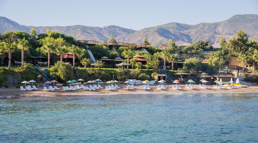 Merit Crystal Cove Hotel & Casino