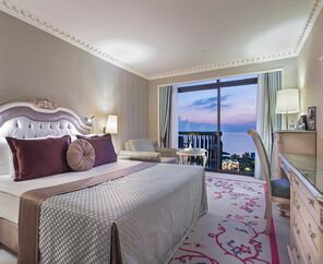Merit Crystal Cove Hotel & Casino