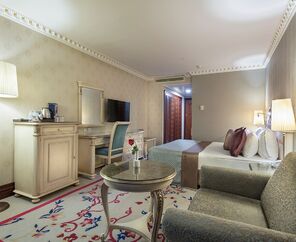 Merit Crystal Cove Hotel & Casino