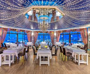 Merit Crystal Cove Hotel & Casino