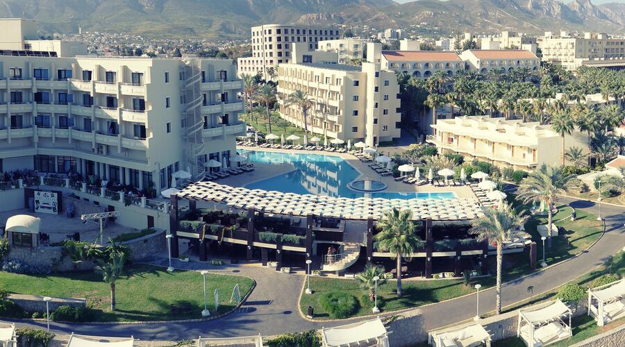 Vuni Palace Hotel & Casino