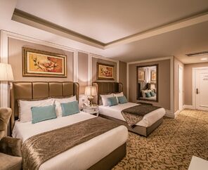 Vuni Palace Hotel & Casino