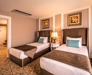 Vuni Palace Hotel & Casino