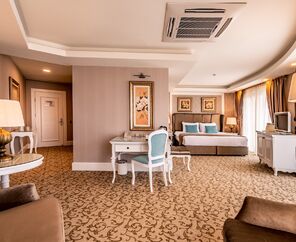 Vuni Palace Hotel & Casino