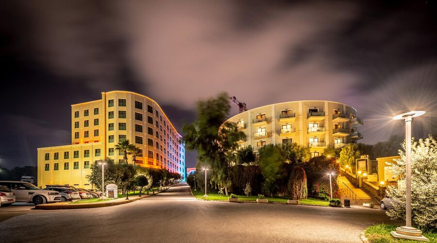 Vuni Palace Hotel & Casino