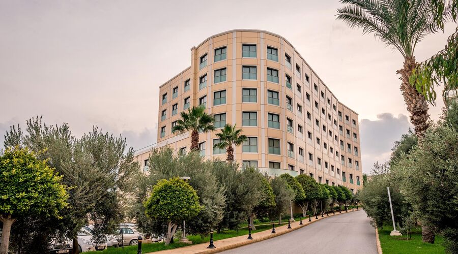 Vuni Palace Hotel & Casino