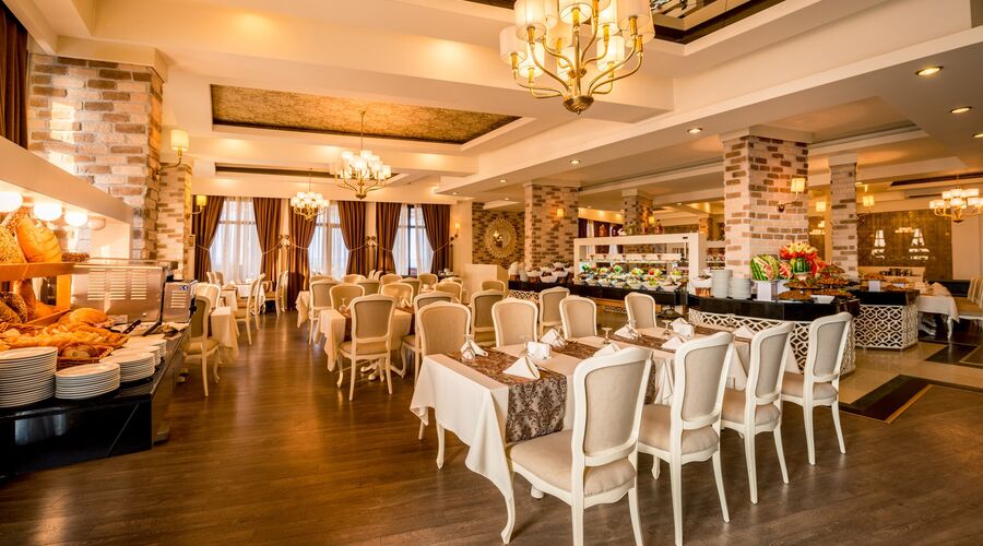 Vuni Palace Hotel & Casino