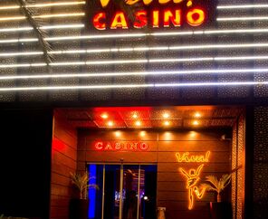 Vuni Palace Hotel & Casino