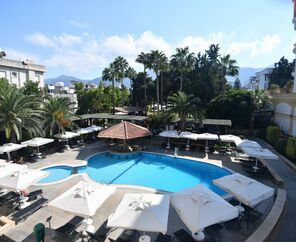 Pia Bella Hotel