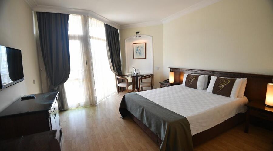 Pia Bella Hotel