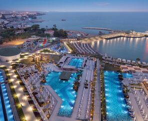 Mylome Luxury Hotel & Resort