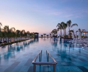 Mylome Luxury Hotel & Resort