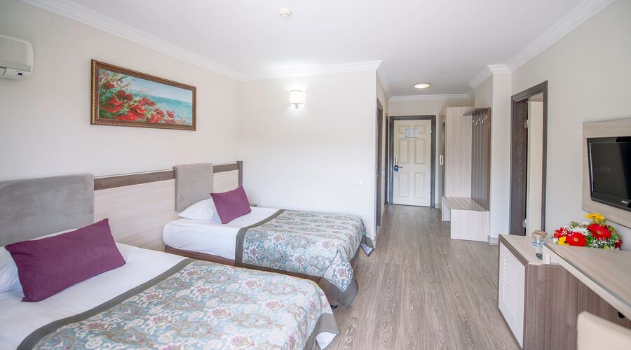Crystal Aura Beach Resort & Spa