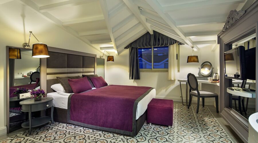 Crystal Aura Beach Resort & Spa