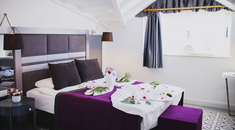 Crystal Aura Beach Resort & Spa