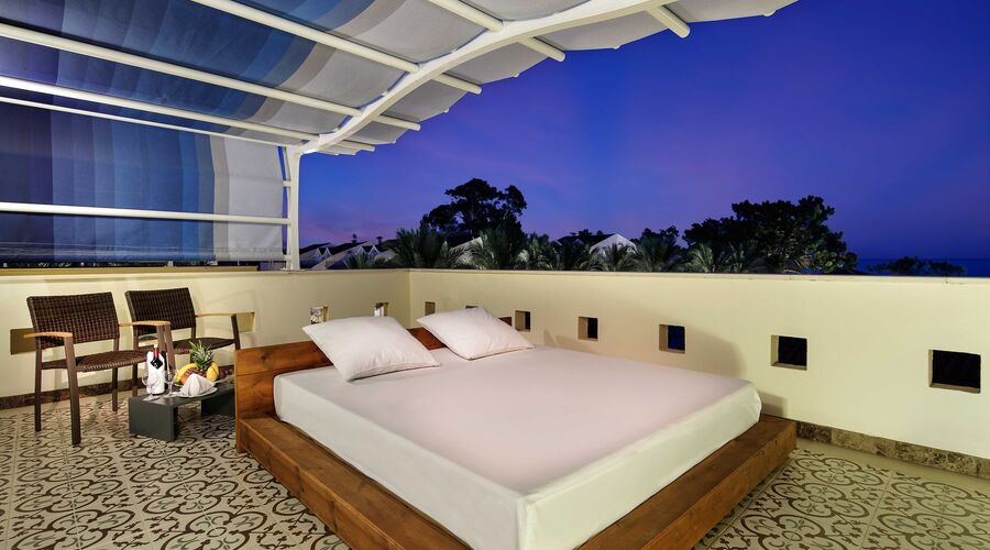 Crystal Aura Beach Resort & Spa