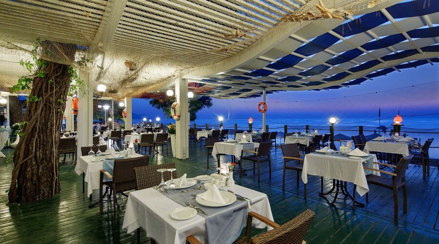 Crystal Aura Beach Resort & Spa