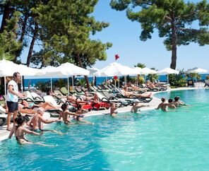 Crystal Aura Beach Resort & Spa